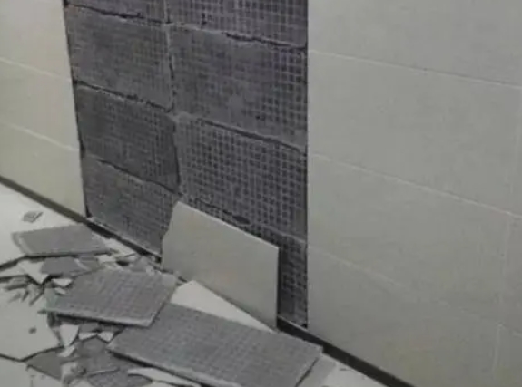 南江瓷砖空鼓维修公司分享下南江墙砖松动维修的知识